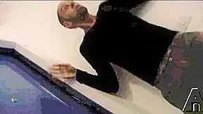 The policeman Trans breaks the thiefs ass – Pinko TGirls