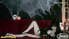 Halloween Tranny Queen TS Jesse Stroking Her Big Dick